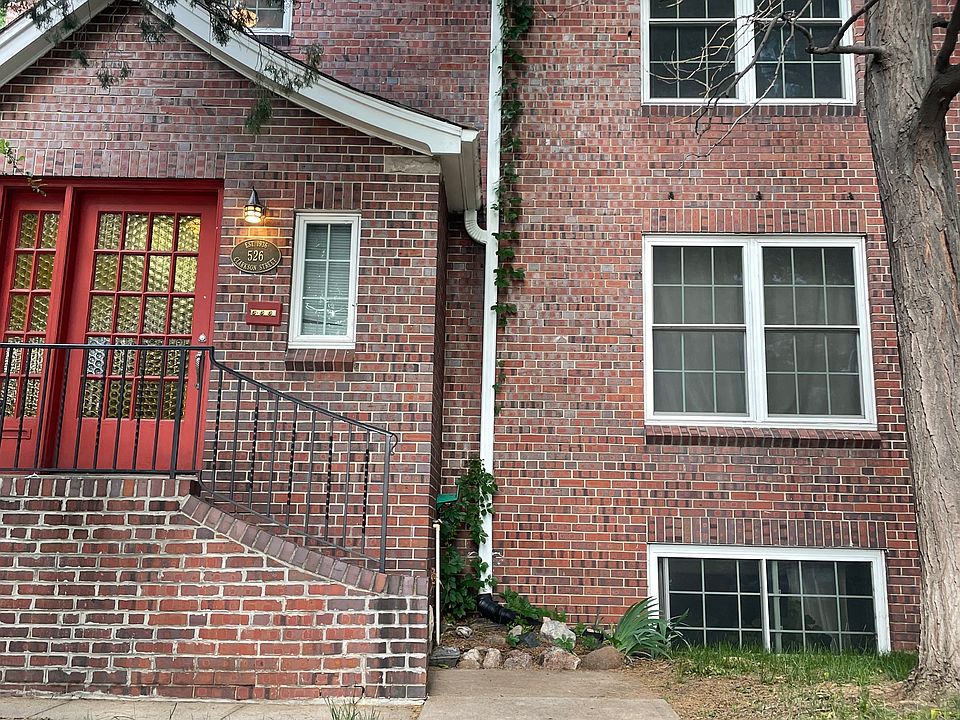 1st image of 526 N Clarkson St #B