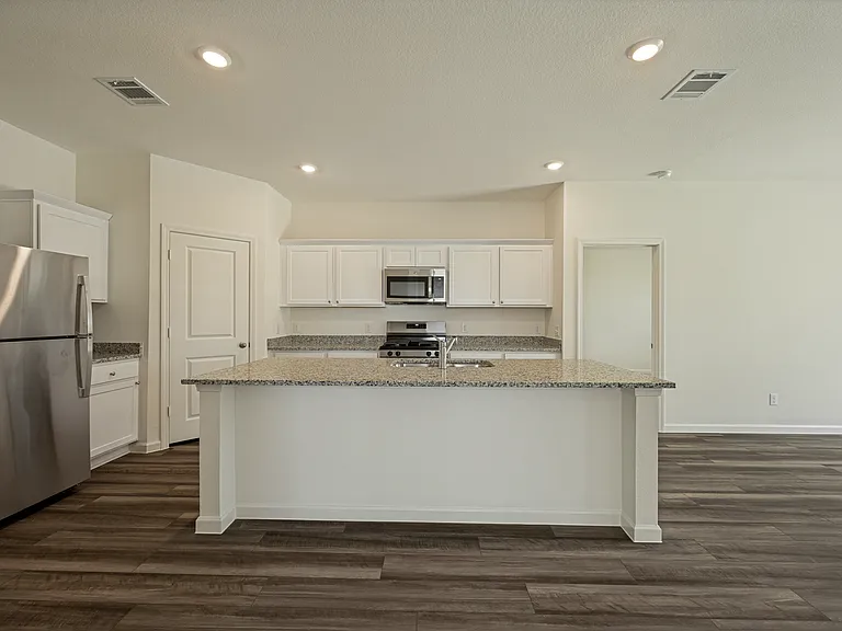 1425 Elliott Rd — Photo 9