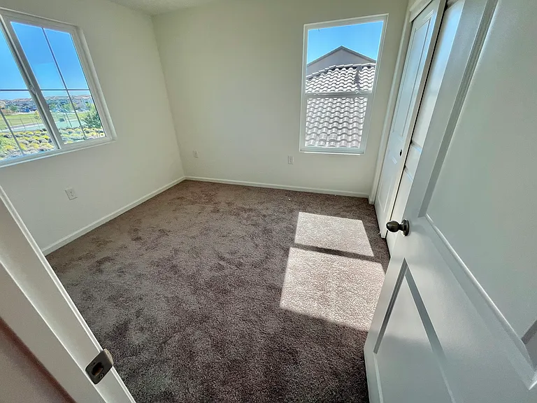 378 Miramar Dr — Photo 18