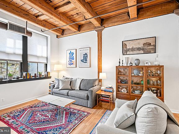 2nd image of 301 Race St APT 409