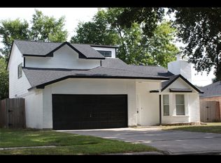 7435 Brownfields Dr, Houston, TX 77066