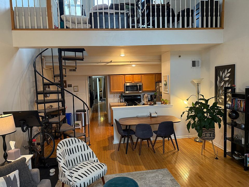 1st image of 236 Quarry St #3RDFLOOR