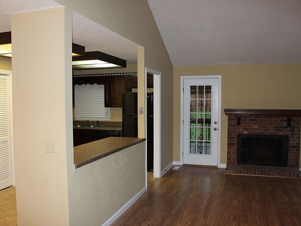 Living Room w/ Fireplace