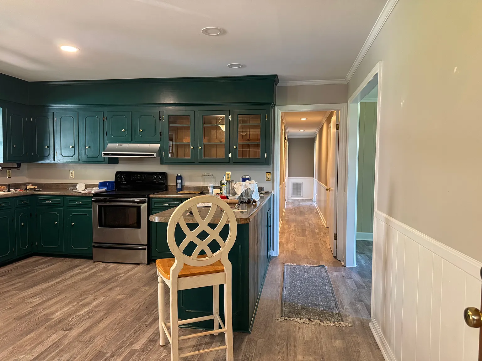 3 bed, 2.5 bath, 2250 sqft, $2,200 — Photo 3