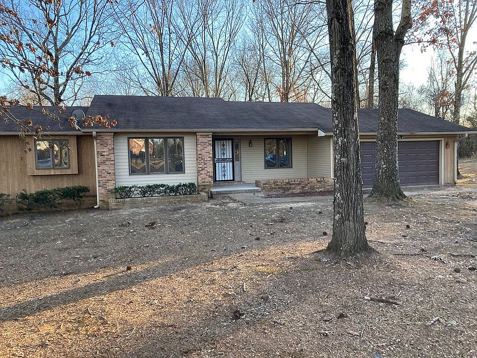 Front Exterior Photo