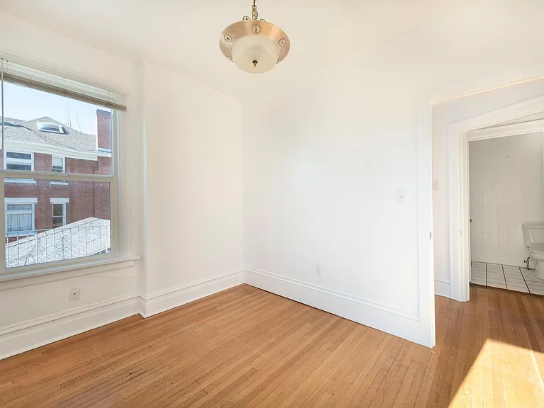 87 C St — Photo 14