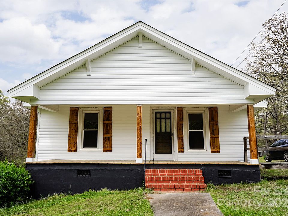 1st image of 1083 Gibson St