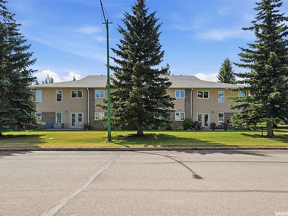 2nd image of UNIT #2-105 6th AVENUE E