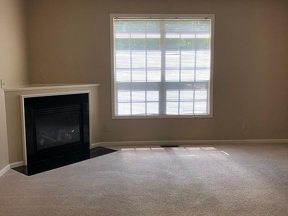 5th image of 1773 Courtney Ave