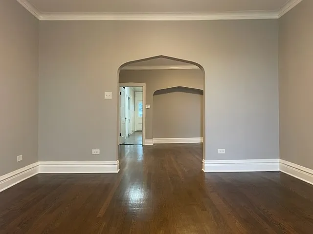 3 bed, 1000 sqft, $2,300 — Photo 2