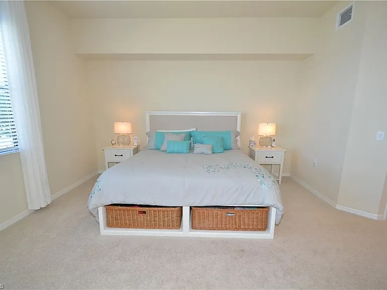 10572 Smokehouse Bay Dr #101 — Photo 11