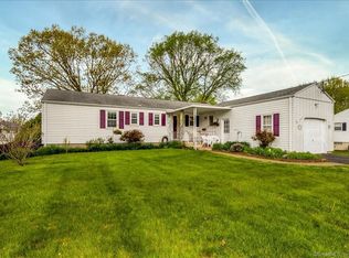 145 Cloverdale Cir, Wethersfield, CT 06109