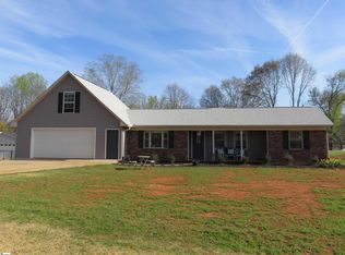 17 Alta Vista Cir, Travelers Rest, SC 29690