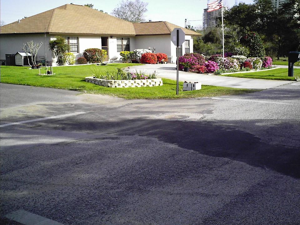 201 South Wells Street