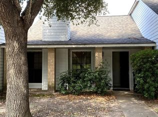 935 Spring Loop, College Station, TX 77840
