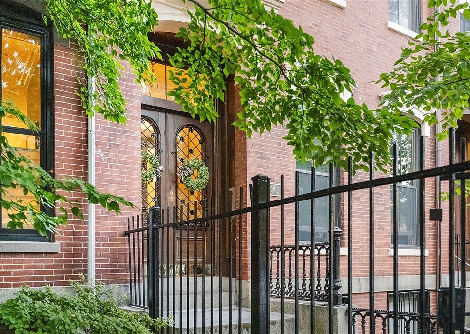 1st image of 59 Rutland St #3