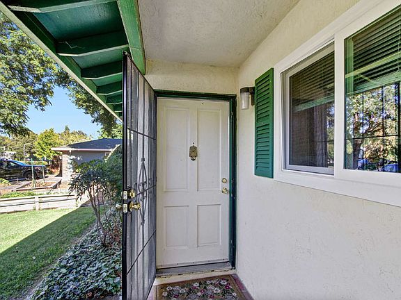 2nd image of 2312 Temple Dr