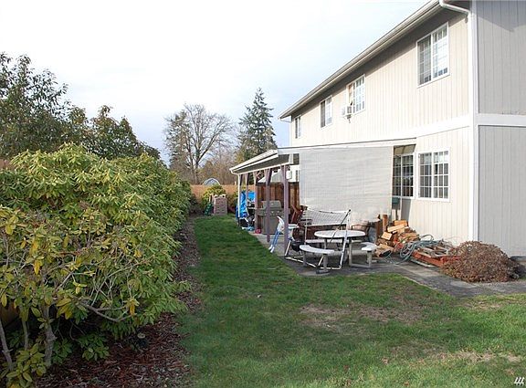 4th image of 205 Silver Ln SE