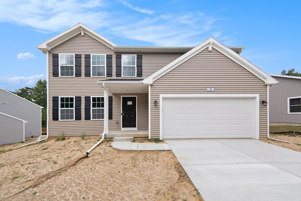 1st image of 719 Glen Oak Dr