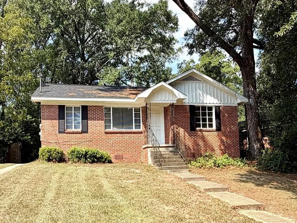 700 Lilac Ave