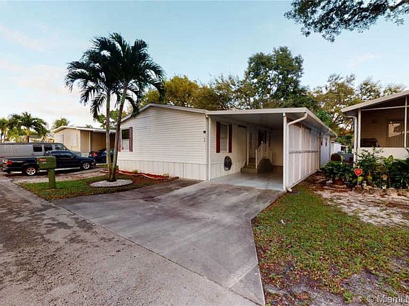 3rd image of 13222 SW 9th Ct