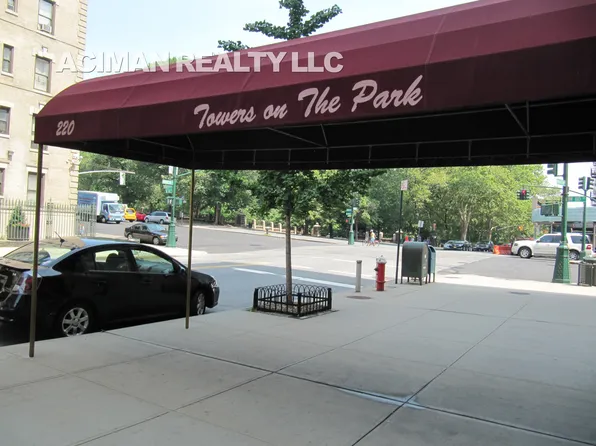 220 Manhattan Avenue image 1 of 6