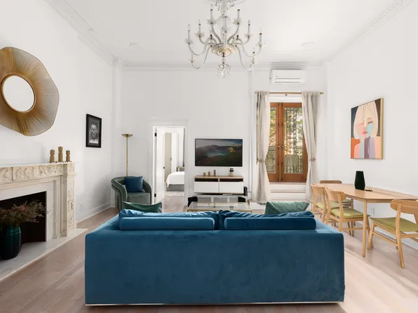 133 West 75th Street image 1 of 8