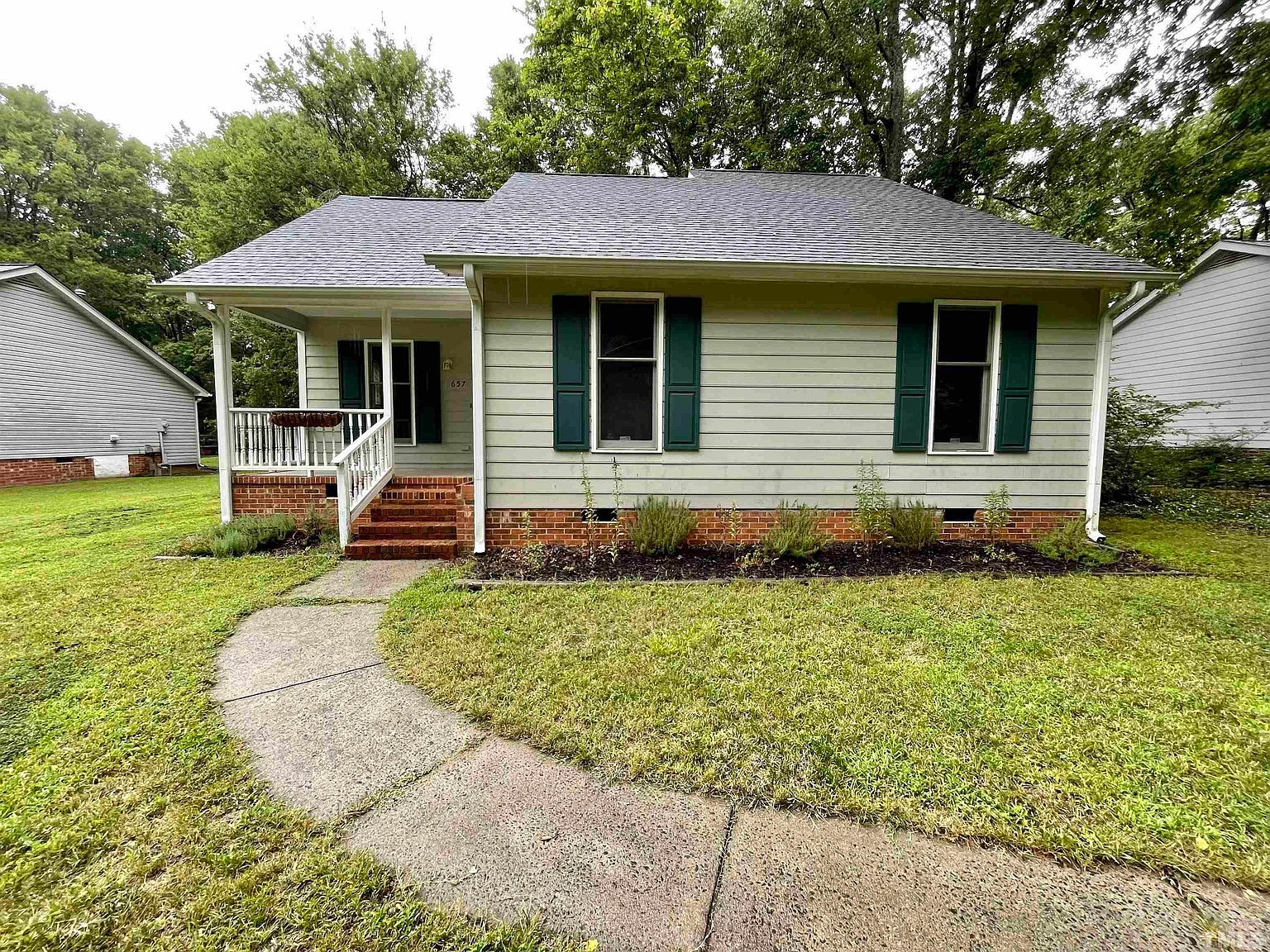 657 Oak St, Hillsborough, NC 27278 Zillow