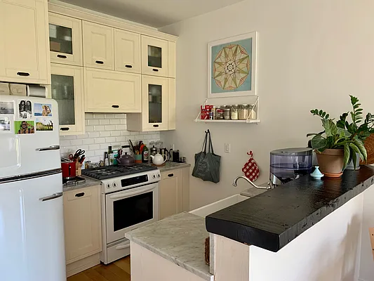 Rented by Corcoran | media 26