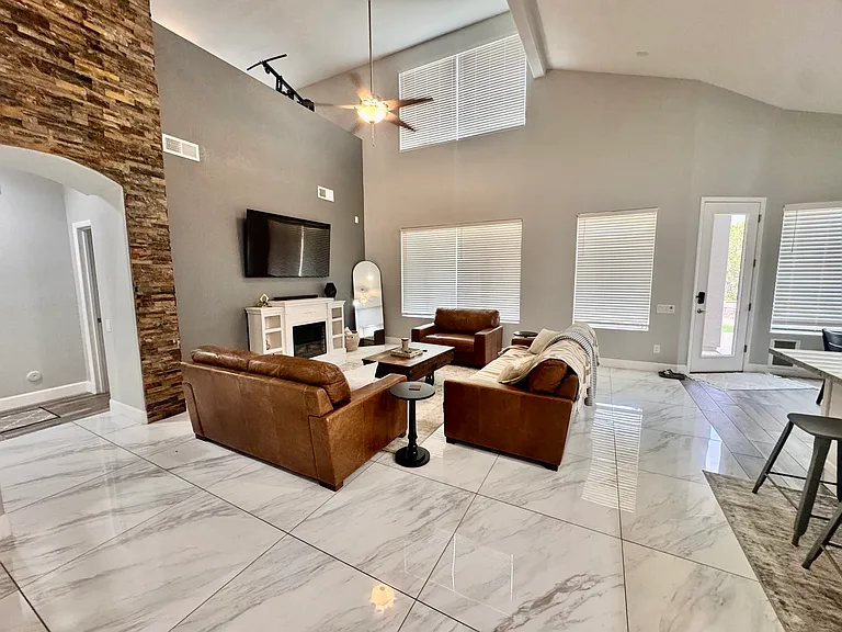 3138 E La Costa Pl — Photo 15
