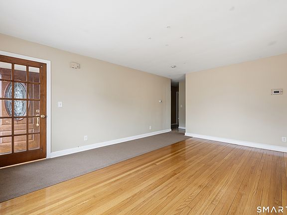 3rd image of 972 Capitol Ave Unit 1