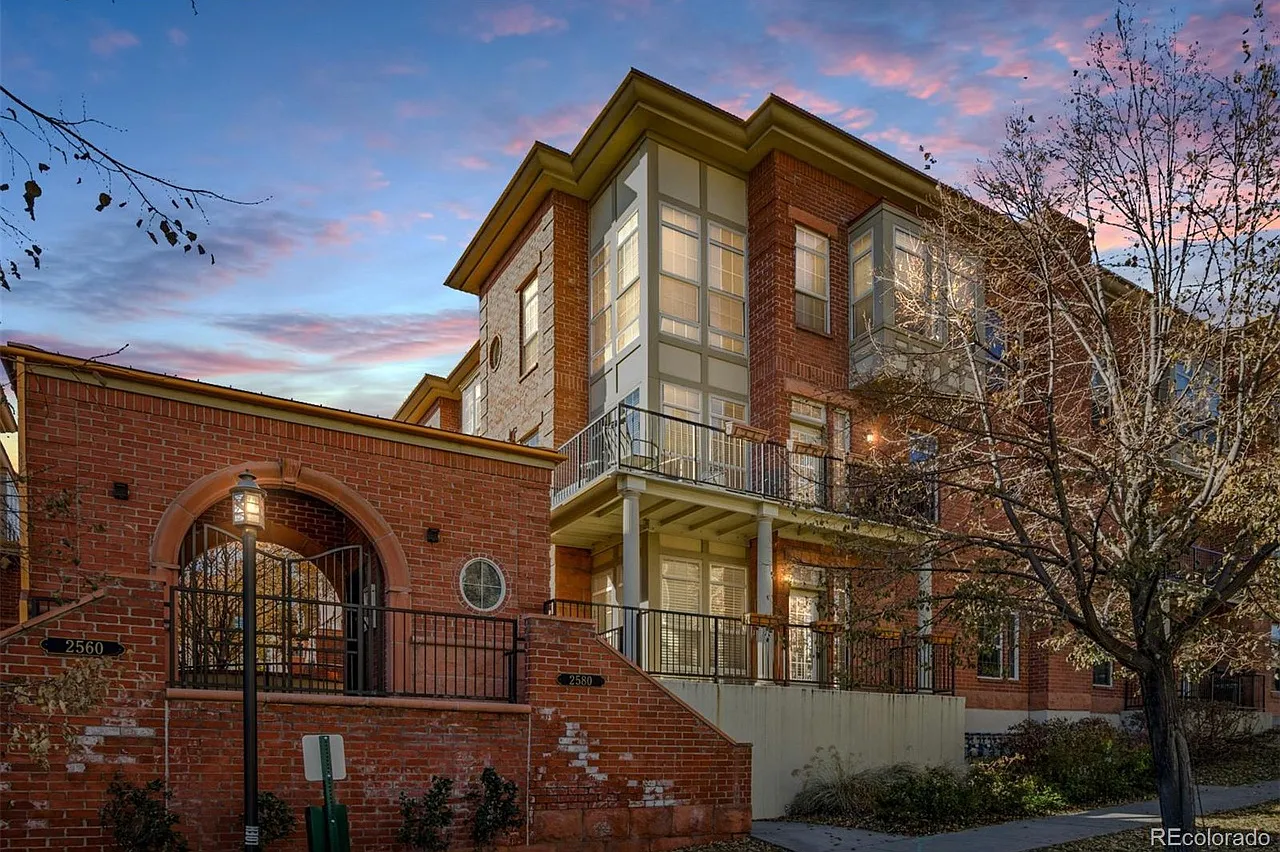 1 bed, 716 sqft, $2,500 — Photo 1