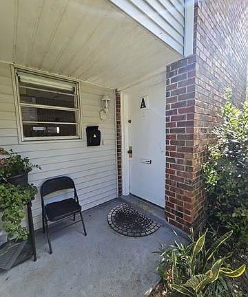 2nd image of 3616 Martinique Ave APT A