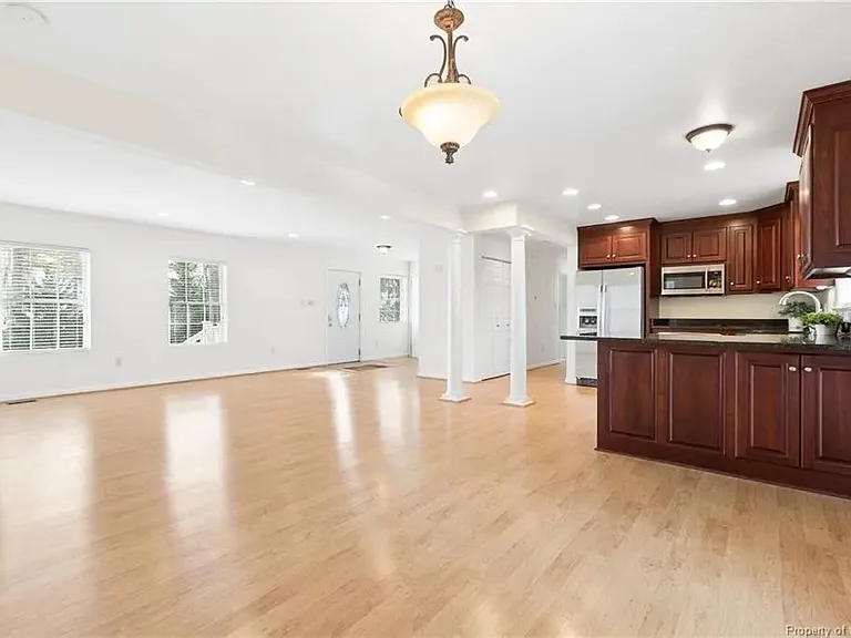 617 Dandy Loop Rd — Photo 5