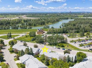 60 E Riverview Dr SE, Calgary, AB T2C4H8