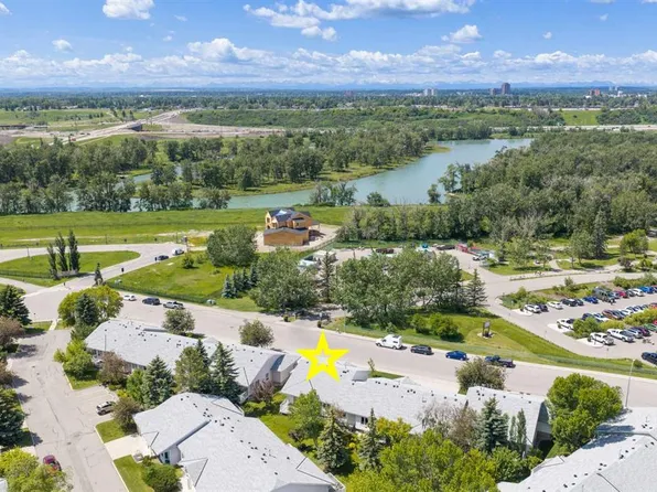 60 E Riverview Dr SE, Calgary, AB T2C 4H8