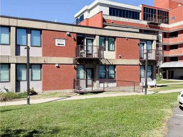 2980 Baltimore Ave APT 2304, Kansas City, MO 64108
