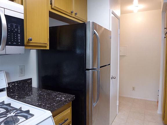 4th image of 3635 Kalsman Dr