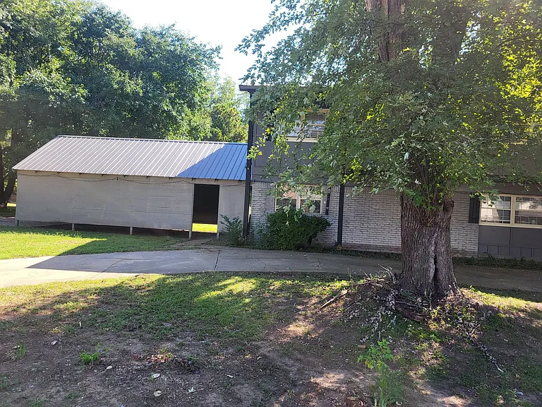 11727 S 86th Ave E — Photo 2
