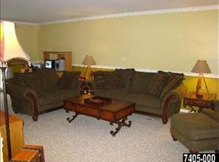 2245 Sutton Rd, York, PA 17403