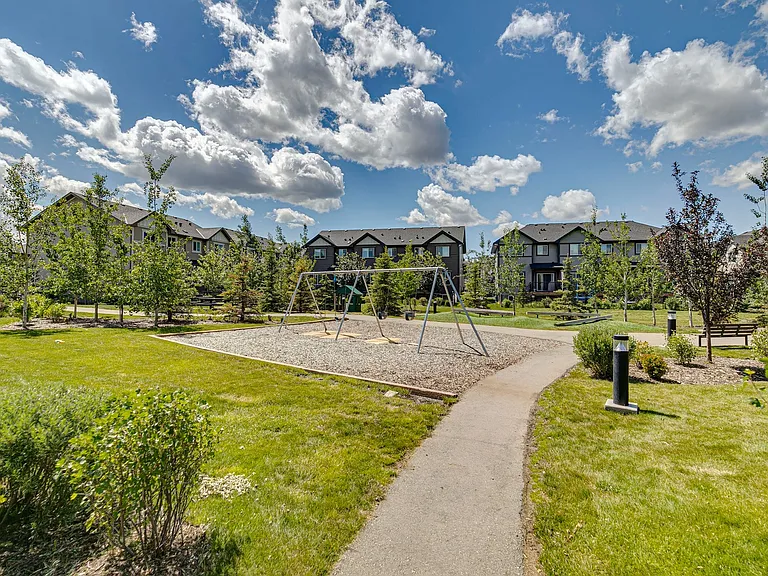 1 Reunion Loop NW — Photo 28