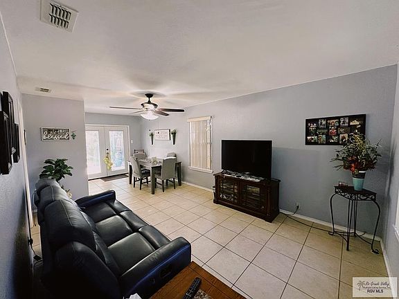 3rd image of 310 E Williamson Ave