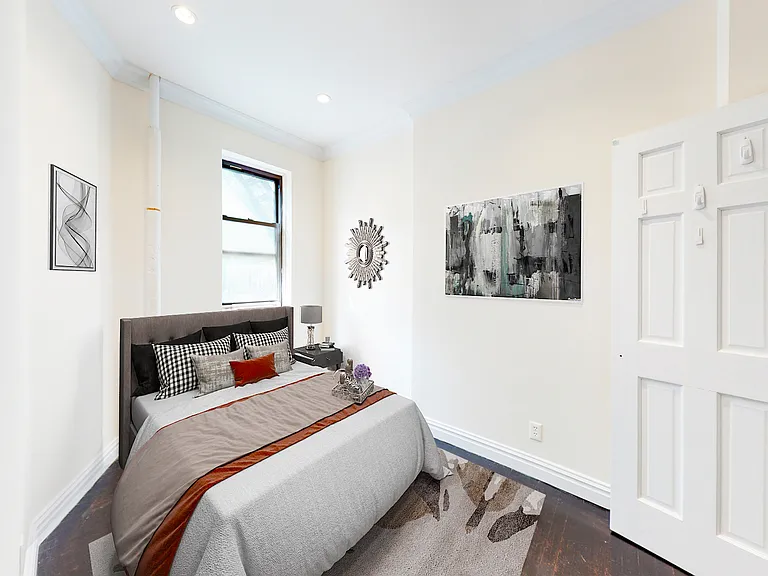 545 E 12th St #2C — Photo 4