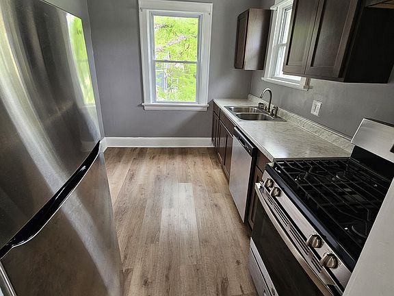 3rd image of 3902 Taylor Ave #2