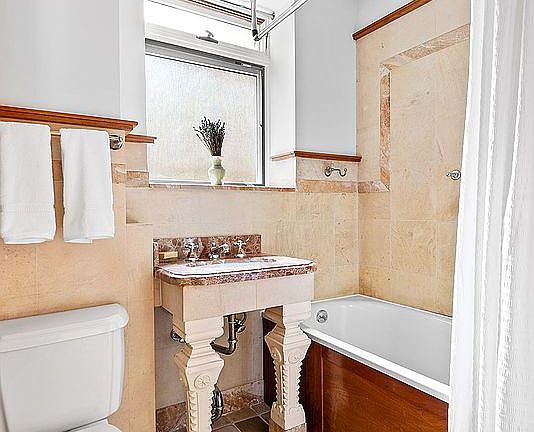 5th image of 35 W 82nd St APT 2B