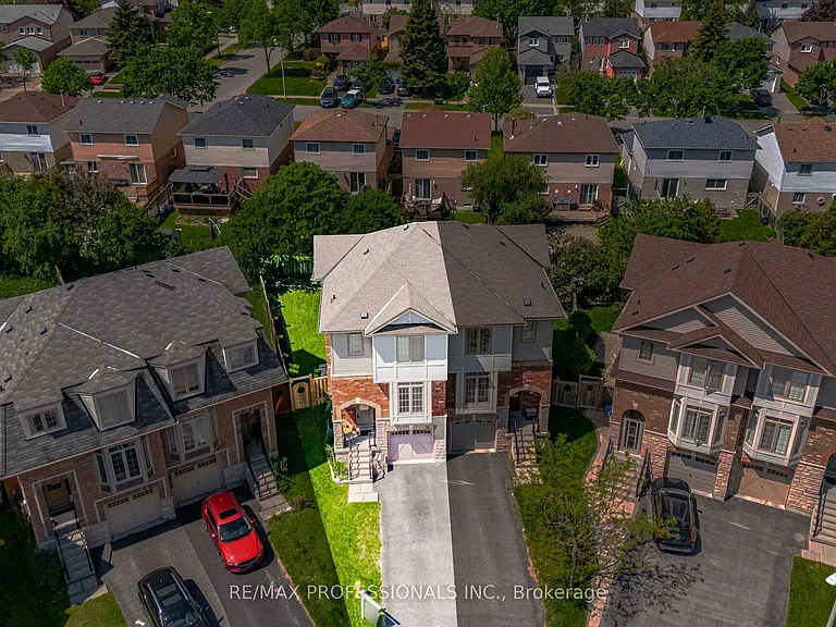 45 Horton St #MAIN 2ND — Photo 2