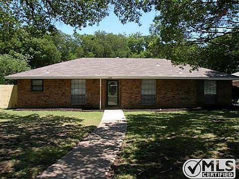 3rd image of 708 Terrace Dr