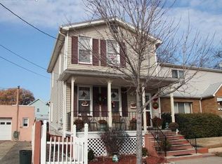 310 10th St, Carlstadt, NJ 07072