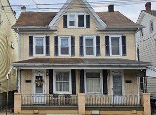 406 W 4th St, Mount Carmel, PA 17851