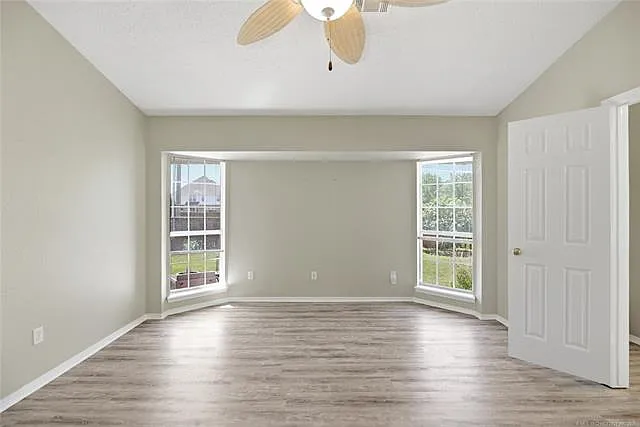 3827 W Galveston Pl — Photo 7